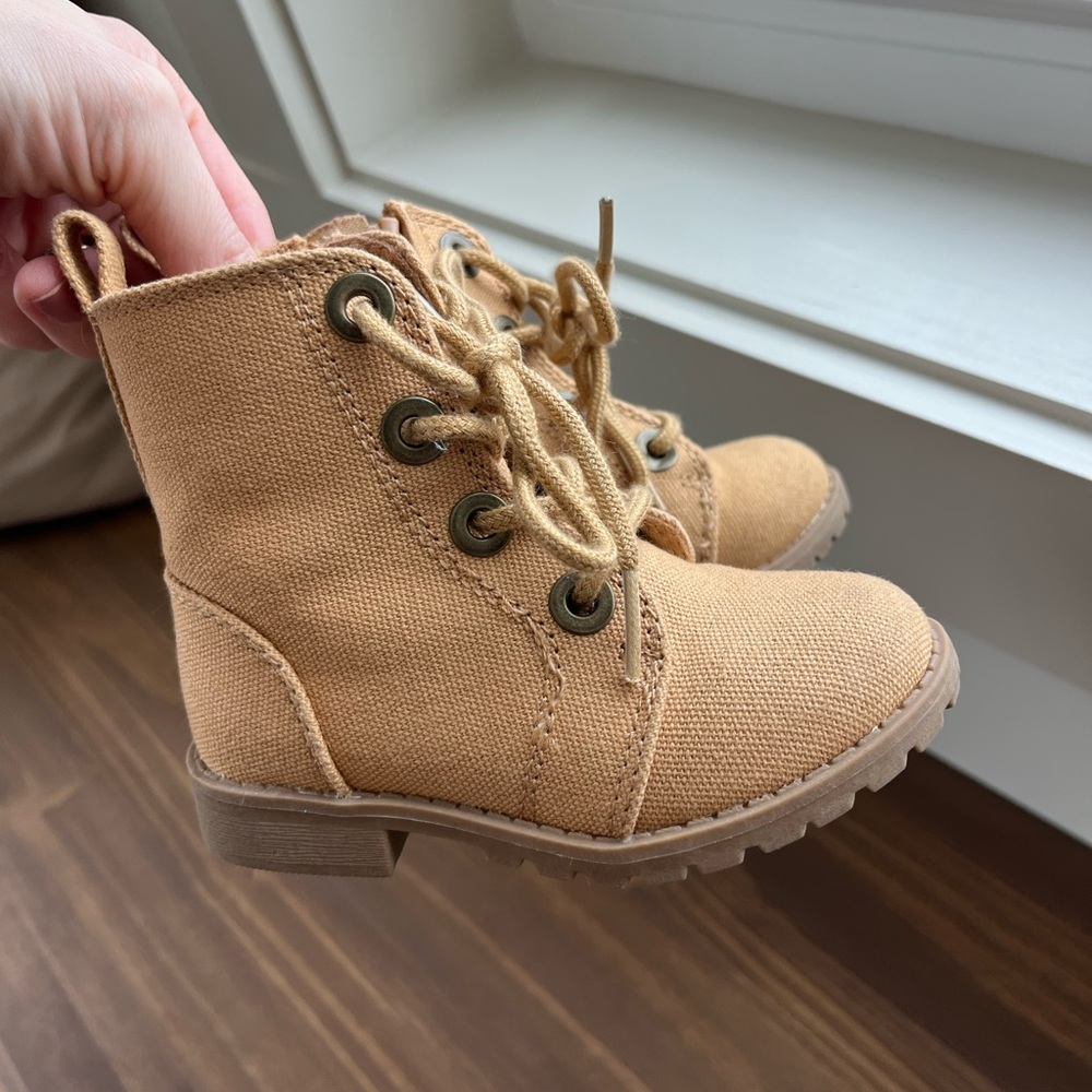 Old Navy Boots Girls Toddler Kids T6 size Six Toddler Baby